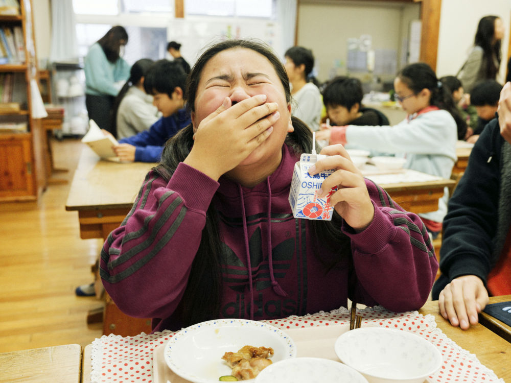 Pr動画を作って移住者を増やす 伊豆大島の小学6年生による 動画制作プロジェクト進行中 雛形 違和感を観察する ライフジャーナル マガジン